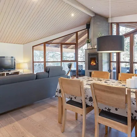 4 Star Holiday Home In Skals 度假居 *